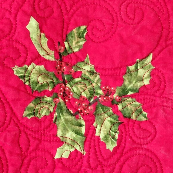 Vtg 80s 90s Y2K Quilted Red Christmas Table Runner With Holly Berry Design - Picture 5 of 10